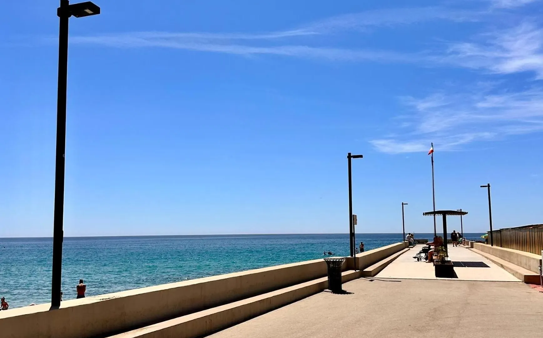 Hostdomus-Acquamarina Suite - Seafront Apartment - Bike Room Finale Ligure