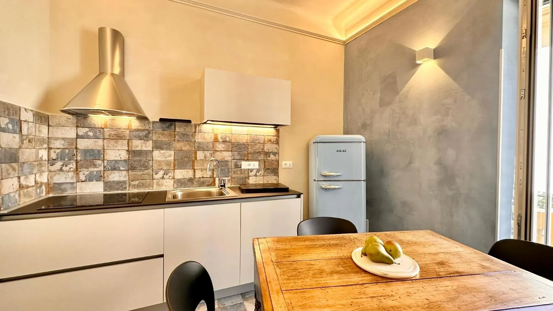 Hostdomus-Acquamarina Suite - Seafront Apartment - Bike Room Finale Ligure