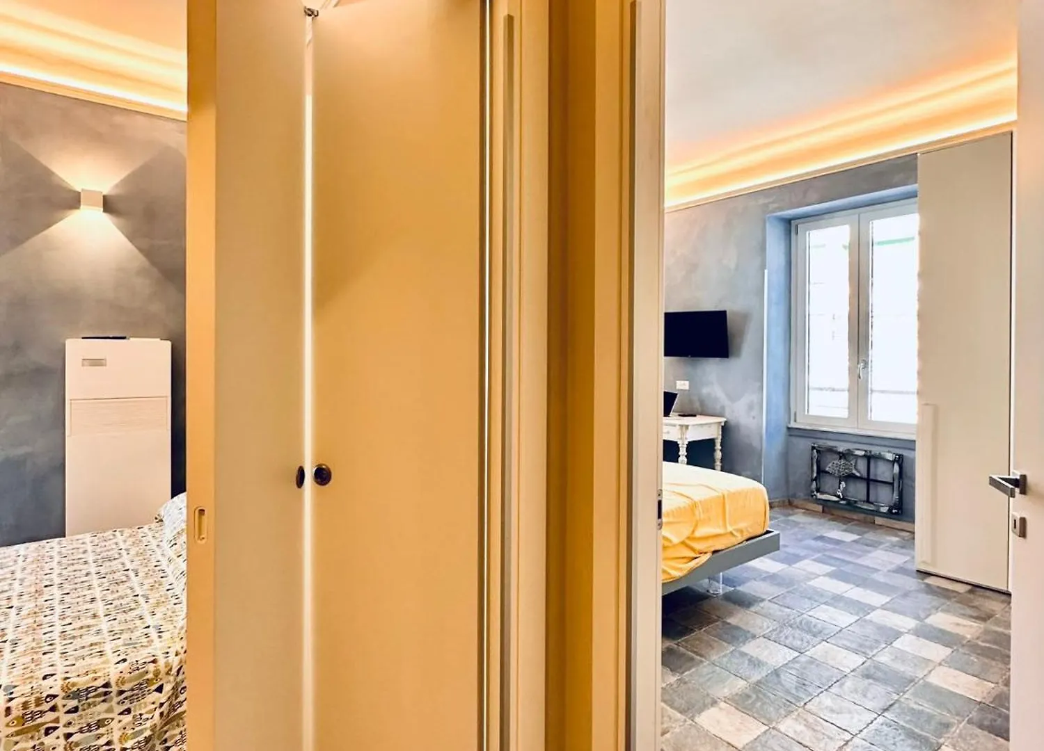 Hostdomus-Acquamarina Suite - Seafront Apartment - Bike Room Finale Ligure
